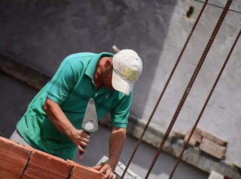 trabajador albañil construcción españa trabajador albañil construcción españa