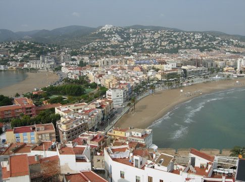 Pepe Lurdes (34), guía turístico de Peñíscola: “No os quedéis en la playa, en septiembre tienes que visitar...” Fuente: Web Wikipedia Pepe Lurdes (34), guía turístico de Peñíscola: “No os quedéis en la playa, en septiembre tienes que visitar...”