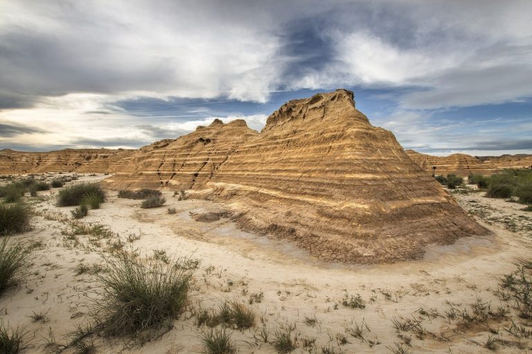 Geólogo confirma el mejor amanecer de España está en las Bardenas Reales: 