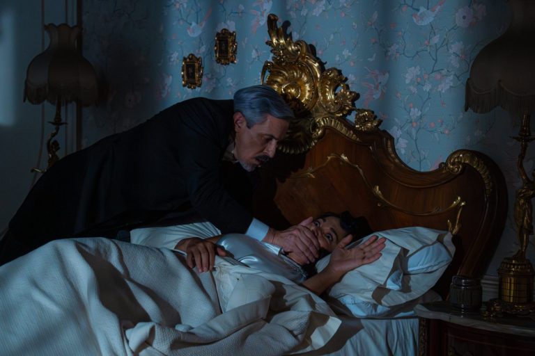 Dos personajes planean huir de 'La Promesa' justo cuando una nueva amenaza sacude la aparente calma del palacio