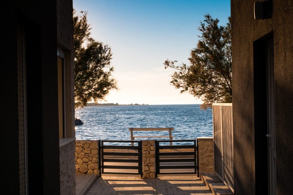 ACERCARSE AL MAR TIENE BENEFICIOS PARA LA SALUD