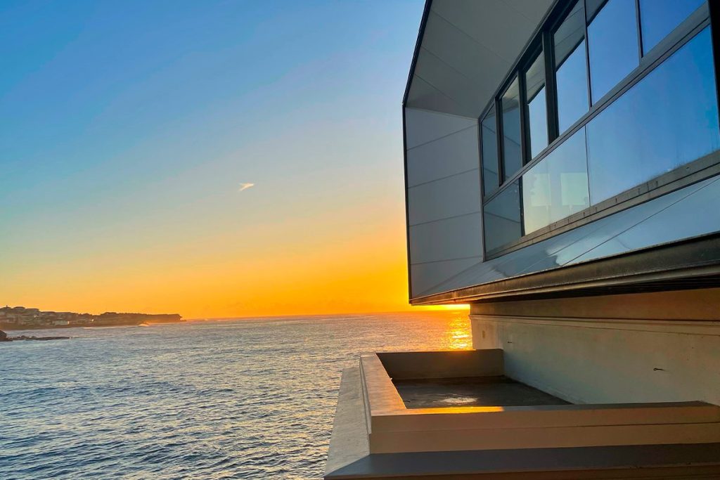 CÓMO AFECTA A LA LONGEVIDAD VIVIR CERCA DEL MAR