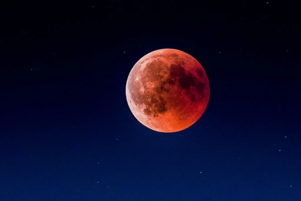 CÓMO DISFRUTAR DE ESTE FENOMENO ASTRONÓMICO