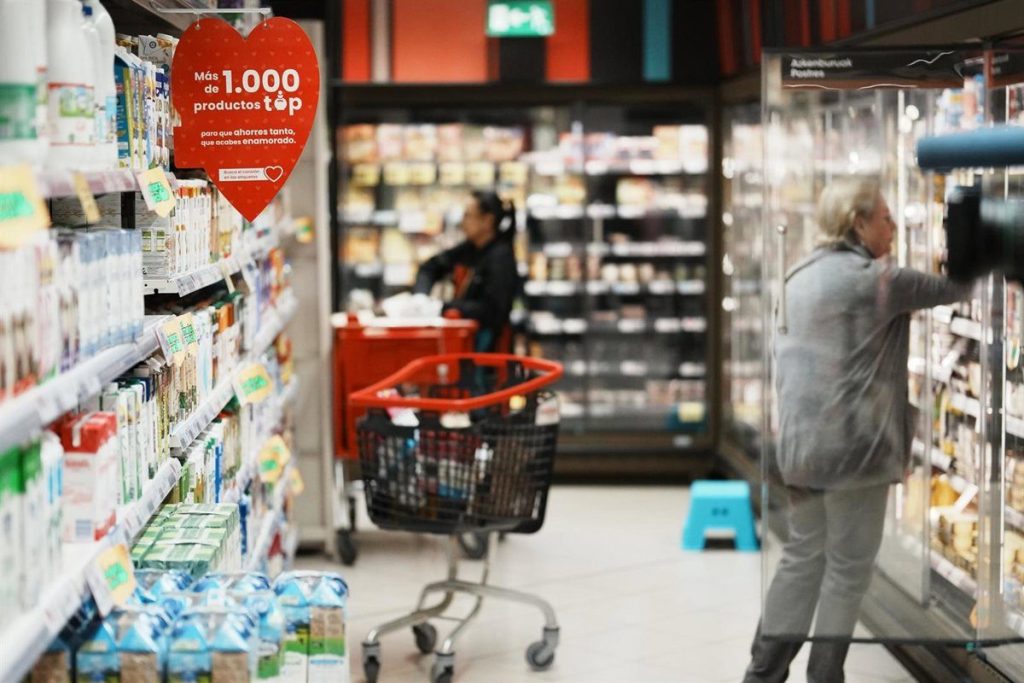 Del carro lleno al bolsillo vacío: Ir al supermercado ya cuesta casi el doble que antes del COVID 2 Energía, clima y guerra: las causas detrás de la subida de precios