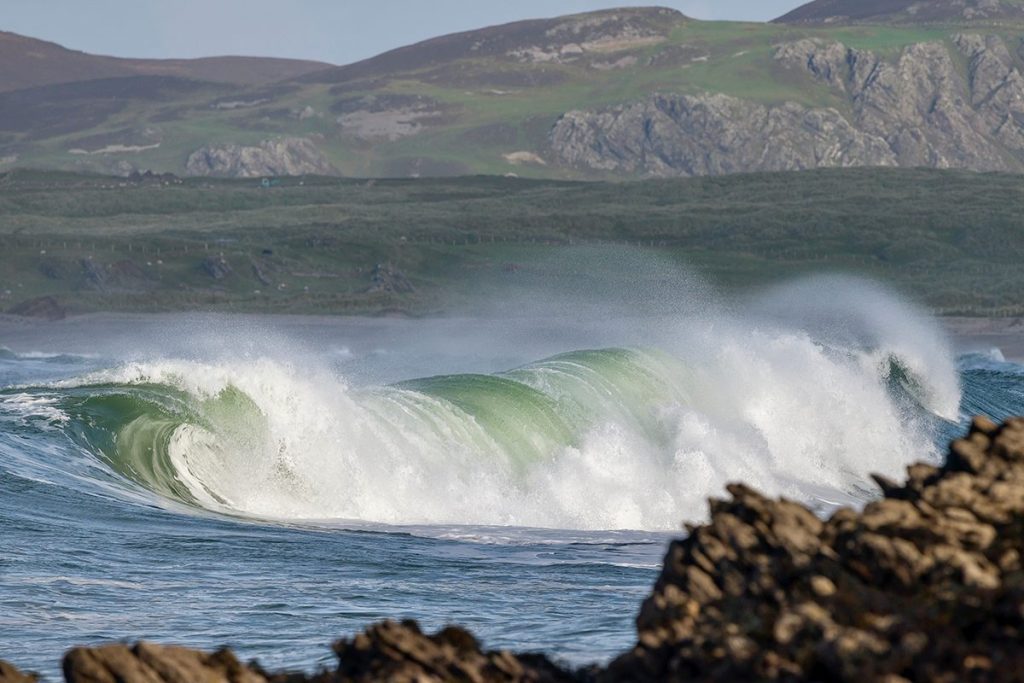 LA INESTABILIDAD MODULACIONAL Y LAS OLAS FANTASMA
