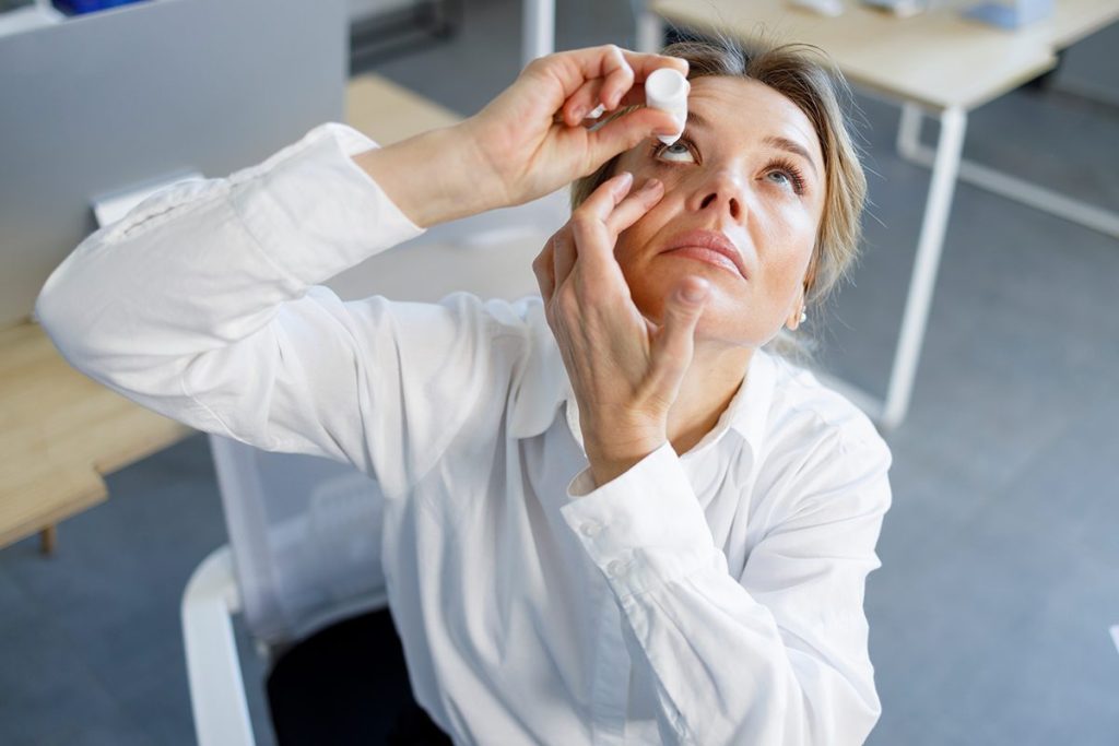 LAS GOTAS VIZZ PARA ACABAR TEMPORALMENTE CON LA PRESBICIA