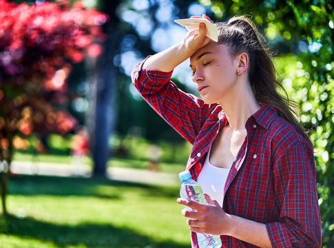 LAS OLAS DE CALOR TAMBIÉN AFECTAN A LA SALUD MENTAL LAS OLAS DE CALOR TAMBIÉN AFECTAN A LA SALUD MENTAL