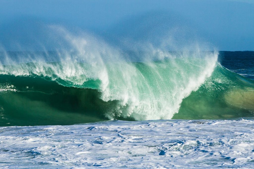 LAS OLAS FANTASMA SE GENERAN POR INTERFERENCIA CONSTRUCTIVA