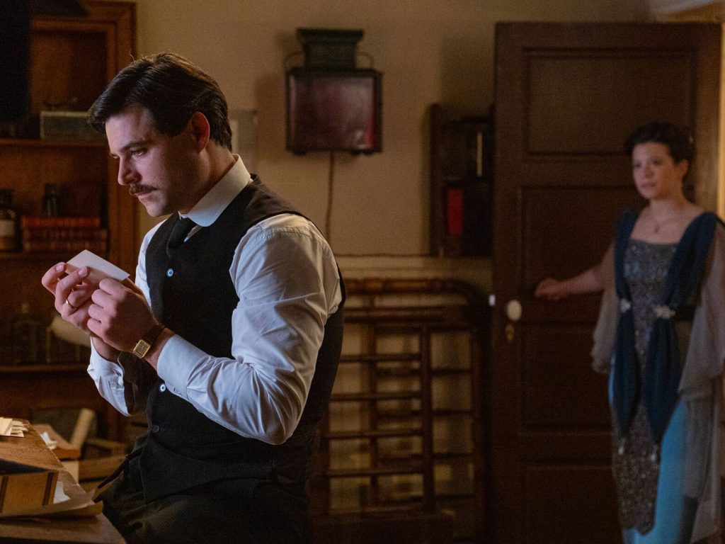 La relación de Manuel con el cuadro va más allá