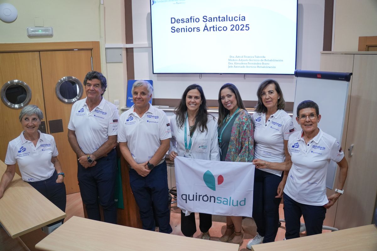 Los expedicionarios Bernardo, Esther, Merche, Amelia y Jesús, durante la visita al hospital Foto de la Fundación Jiménez Díaz Los expedicionarios Bernardo, Esther, Merche, Amelia y Jesús, durante la visita al hospital