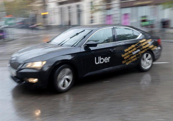 Madrid concentra casi la mitad del exceso de licencias, con una ratio de un VTC por cada 1,6 taxis