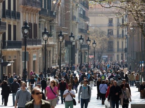 Mientras medio país no llega a fin de mes, en estas calles de España vivir cuesta hasta 12 millones de euros Mientras medio país no llega a fin de mes, en estas calles de España vivir cuesta hasta 12 millones de euros