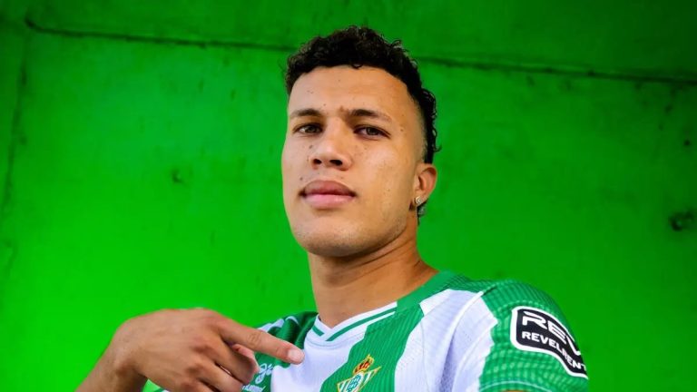 Nelson Deossa, de minero a futbolista: la historia de superación del nuevo jugador del Betis