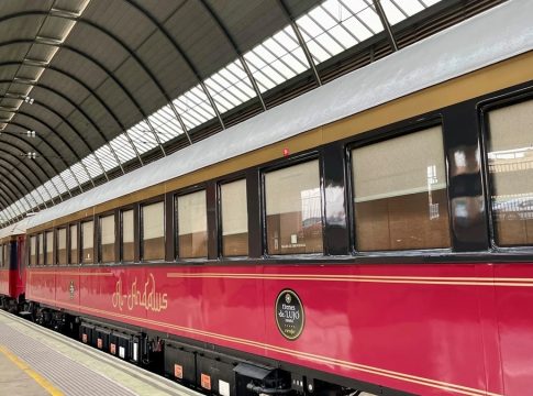 Pese a incidencias diarias en Cercanías y AVE, Renfe amplía su lujoso tren 'Al-Ándalus a Extremadura, Castilla La-Mancha y Madrid Fuente: Europa Press Pese a incidencias diarias en Cercanías y AVE, Renfe amplía su lujoso tren 'Al-Ándalus a Extremadura, Castilla La-Mancha y Madrid Fuente: Europa Press