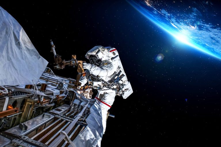 SpaceX envía bacterias al espacio en una misión que podría revolucionar la salud a nivel global​