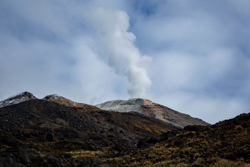 El terremoto de Kamchatka despierta un volcán dormido desde hace seis siglos 108 UN VOLCÁN SIN ACTIVIDAD ERUPTIVA
