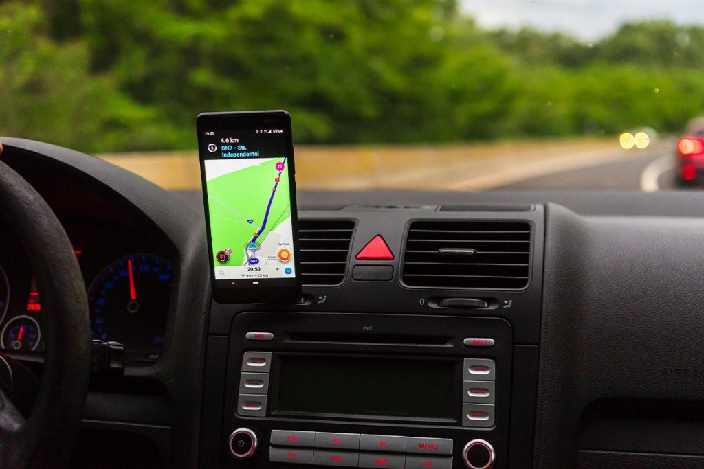 Google Maps consume mucha batería como GPS, y con estos trucos puedes evitarlo 74 USA EL MODO OSCURO DE GOOGLE MAPS