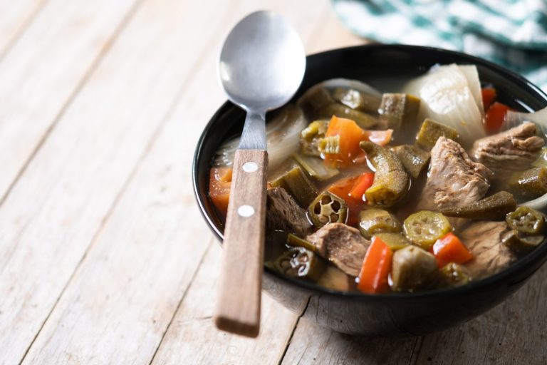 La carne de cerdo no fue siempre parte del cocido montañés: los 3 ingredientes originales de la receta