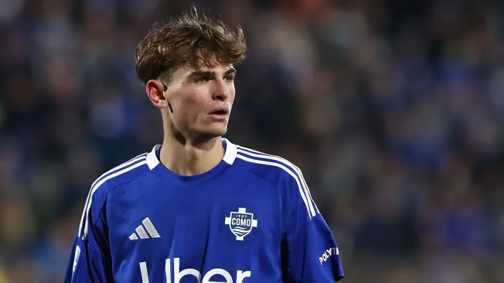 Nico Paz lidera al Como y frena a la Juventus: el joven argentino deslumbra en Italia... y al Real Madrid 1 Nico Paz lidera al Como y frena a la Juventus: el joven argentino deslumbra en Italia... y al Real Madrid Fuente: Cordon Press