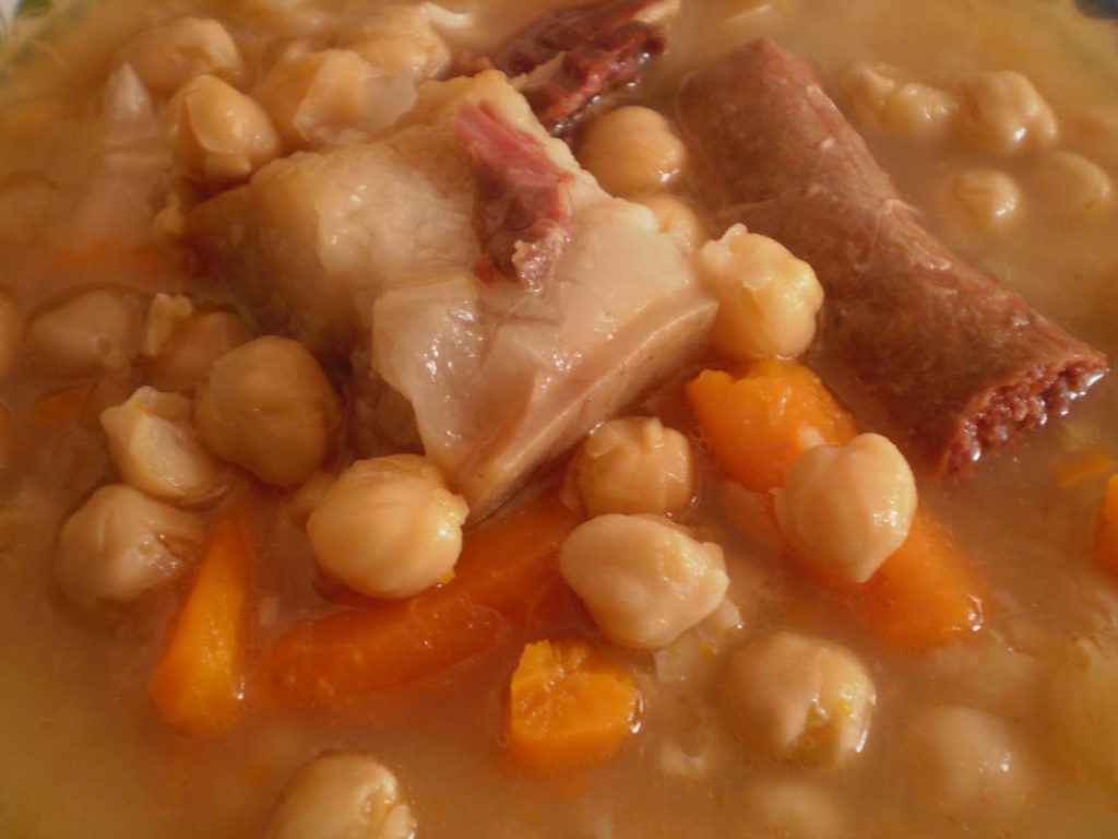 EL COMPANGO DE MATANZA: CUANDO EL CERDO ERA UN TESORO FAMILIAR