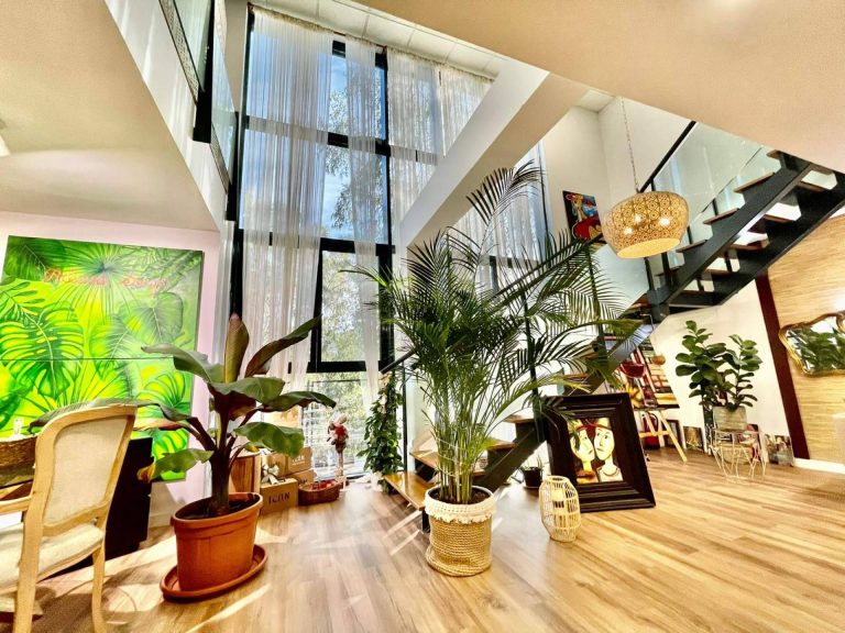 Poliana Souza abre sus puertas en Conde de Orgaz con un nuevo salón de peluquería premium