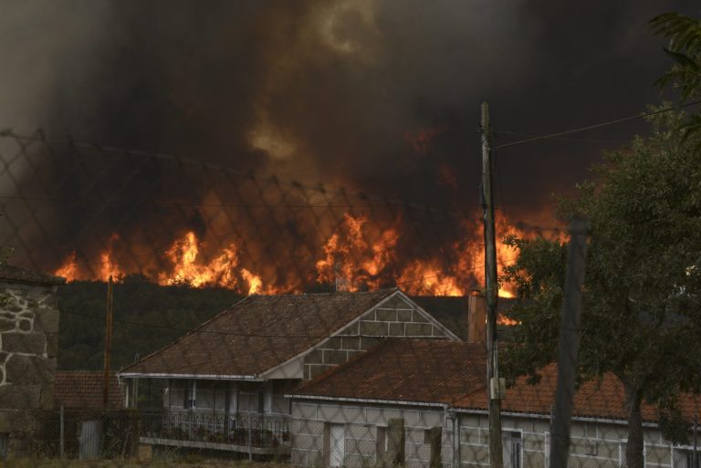 El cambio climático multiplica por 20 el riesgo de incendios extremos en España, según un estudio
