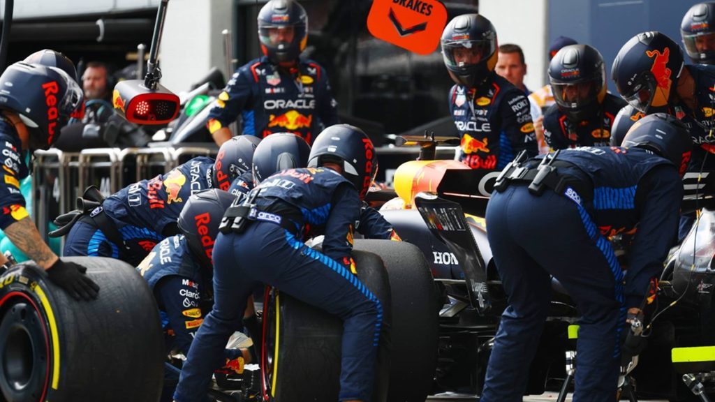 paradas boxes f1 mecánicos