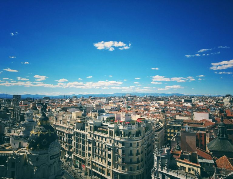 Las 5 ciudades más aburridas de España, según ChatGPT