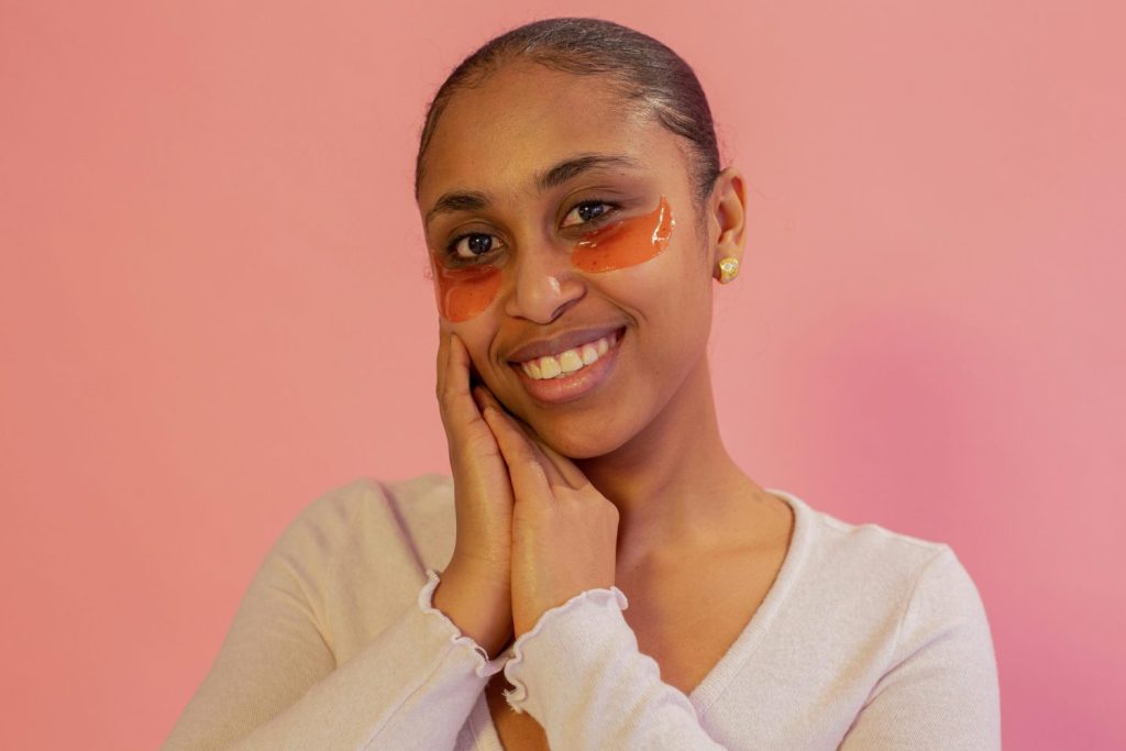 Qué prometen los parches de hidrogel y cómo se utilizan