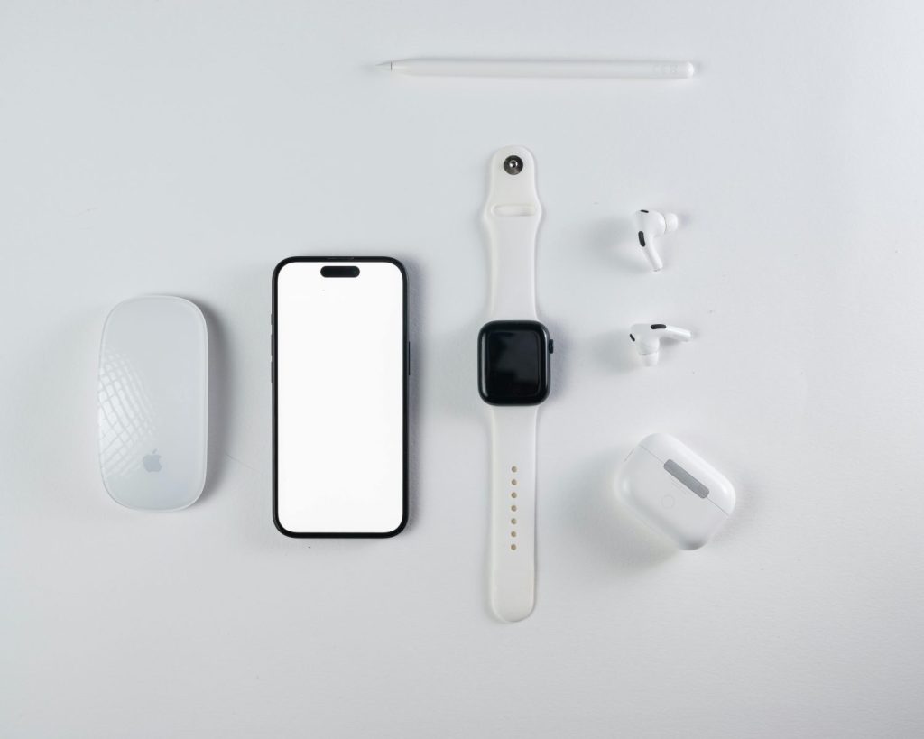 Apple prepara su gran sorpresa con el iPhone 17 y ya se sabe cuándo llegará, cuánto costará y algunas novedades 2 Apple Watch y AirPods también vienen en camino