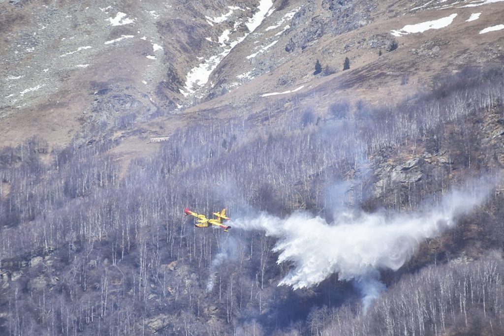 ¿CÓMO SABER QUE UN MEDIO AÉREO VA A DESCARGAR EN UN INCENDIO?