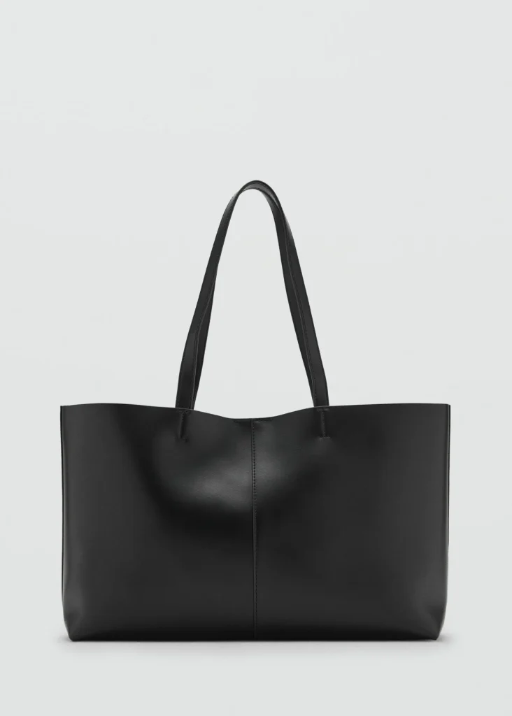 Mango y el bolso que copia el estilo universitario de la infanta Sofía
