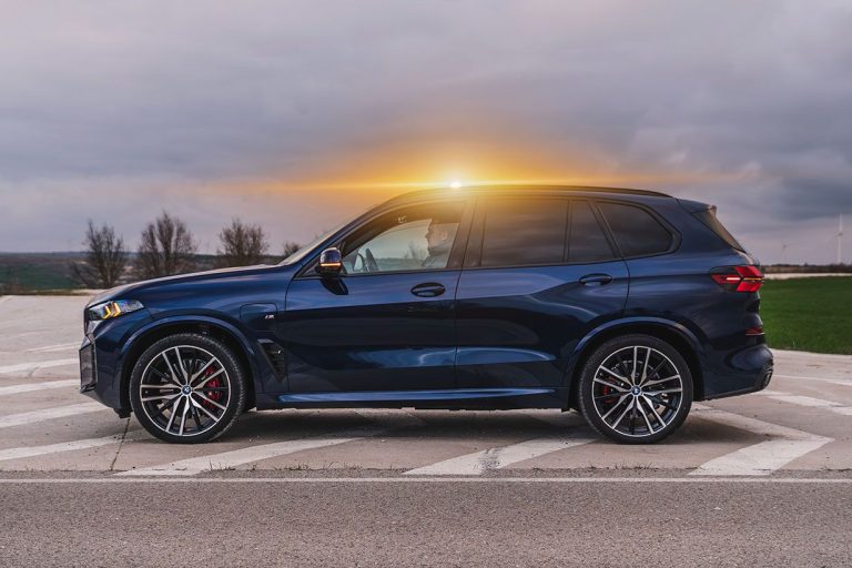 Hero Driver explica cómo saber si una baliza V16 cumple la normativa de 2026