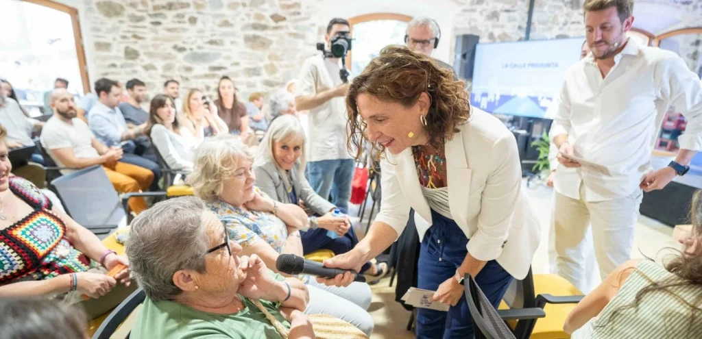 Conexion a Tierra lleva a la Sierra de Aracena su propuesta de dialogo entre renovables y entorno rural