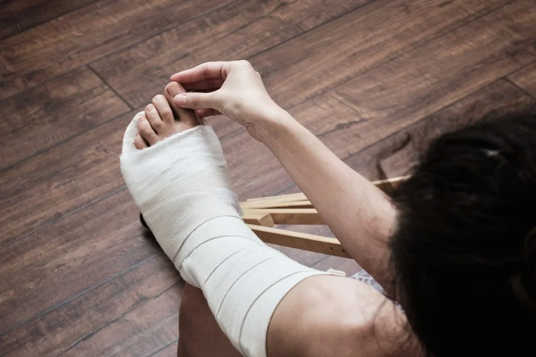 ENSAYOS CLÍNICOS EN HUMANOS CON FRACTURAS EN HUESOS