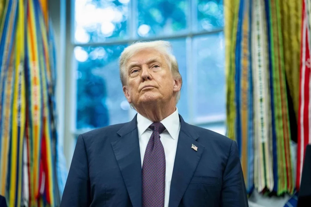 Trump marca la agenda tras el salvavidas a Google mientras Europa mira su cartera 1 El pulso transatlántico: la Comisión Europea aplaza la sanción para evitar un choque arancelario con Washington