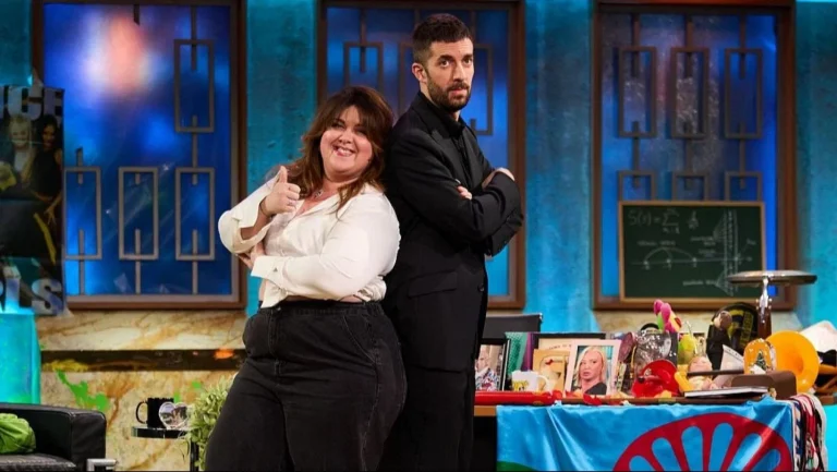 «Esta gente nos amarga la vida»: Broncano analiza las audiencias de 'El Hormiguero' y sorprende con su drástico cambio de look