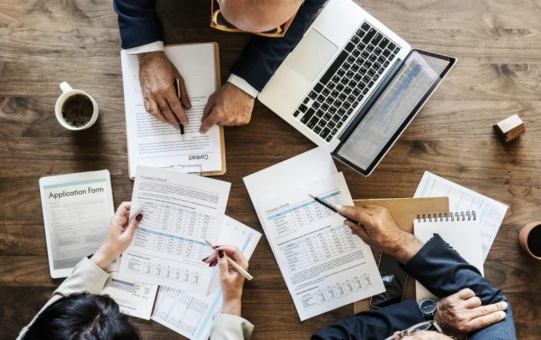 Trucos para reducir el estrés administrativo en casa y trabajo