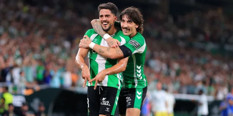 La Europa League arranca en Sevilla: el Betis recibe al mítico Nottingham Forest... con una delicada baja