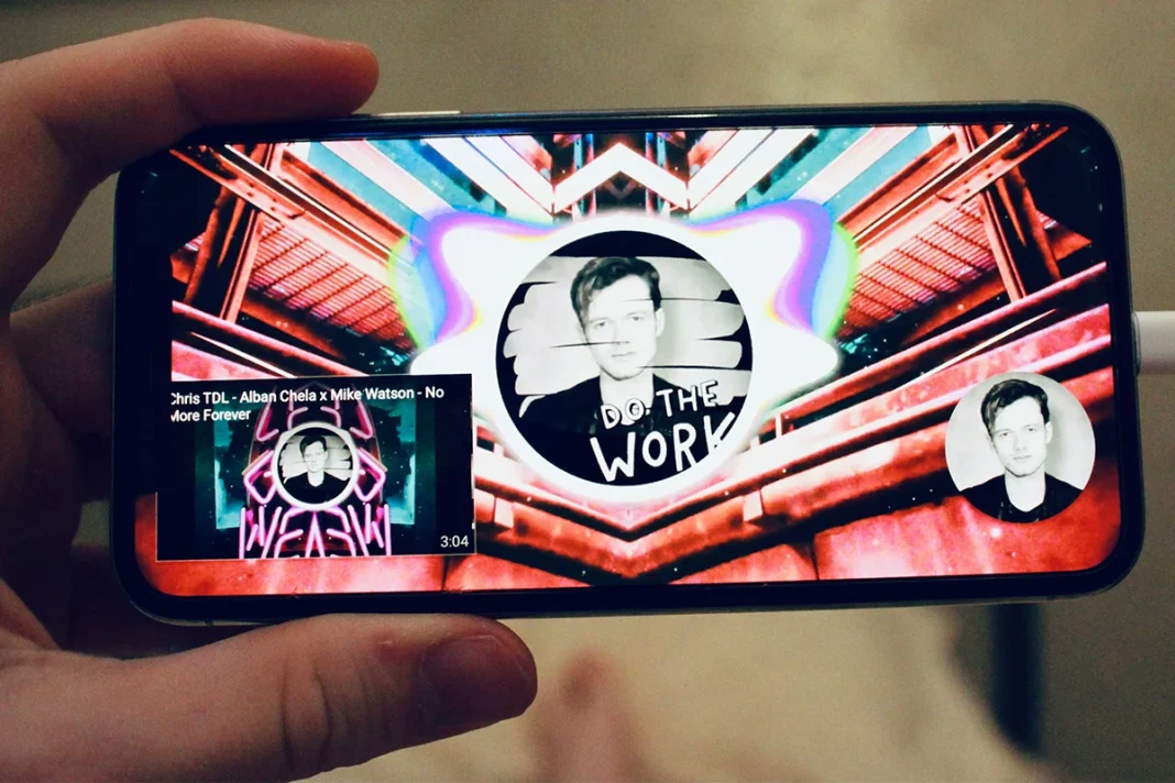 INSIGNIAS DE YOUTUBE MUSIC