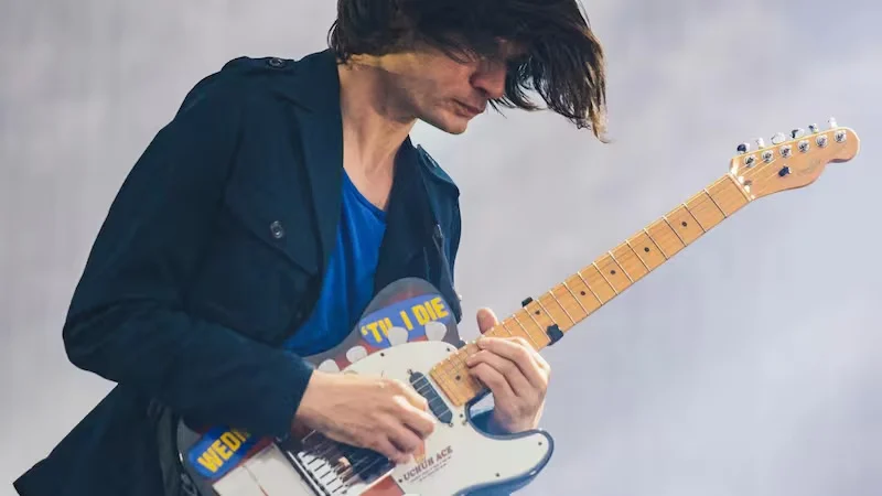 Jonny Greenwood radiohead
