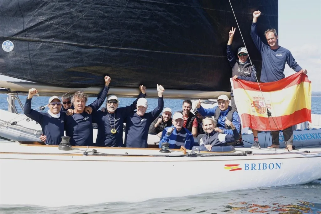 Juan Carlos I es campeón mundial: La ceremonia de premiación que coronó al emérito 