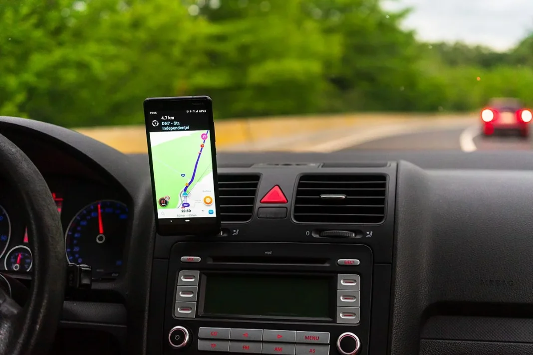 LA ALTERNATIVA A GOOGLE MAPS TE AYUDA A EVITAR MULTAS