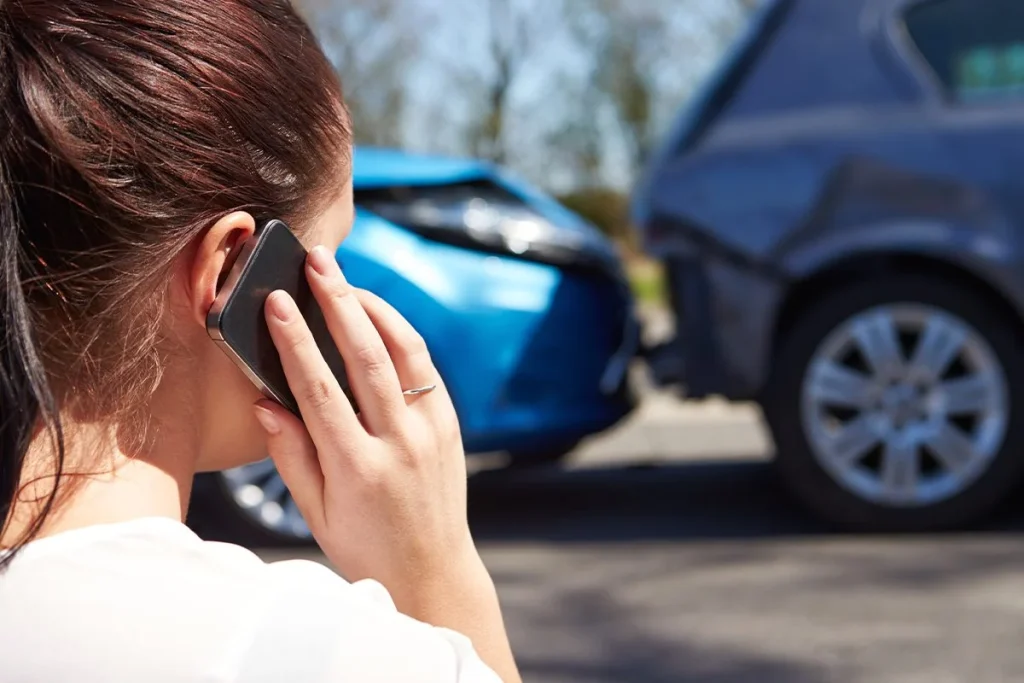 LA ESTAFA DEL RETROVISOR, UN NUEVO TIMO RELACIONADOS CON LOS ACCIDENTES DE TRÁFICO