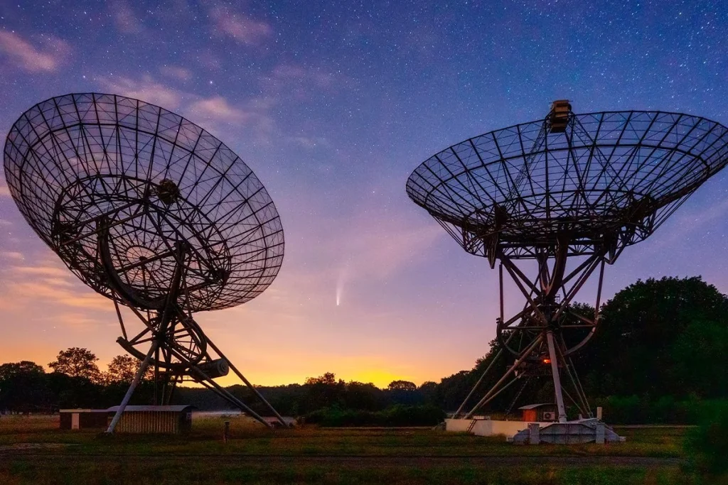 LA IMPORTANCIA DE LAS ONDAS DE RADIO FRB PARA LA ASTRONOMÍA