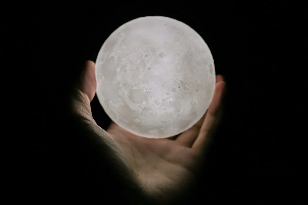 LAS FASES LUNARES PODRÍAN INFLUIR EN LOS PATRONES DE SUEÑO