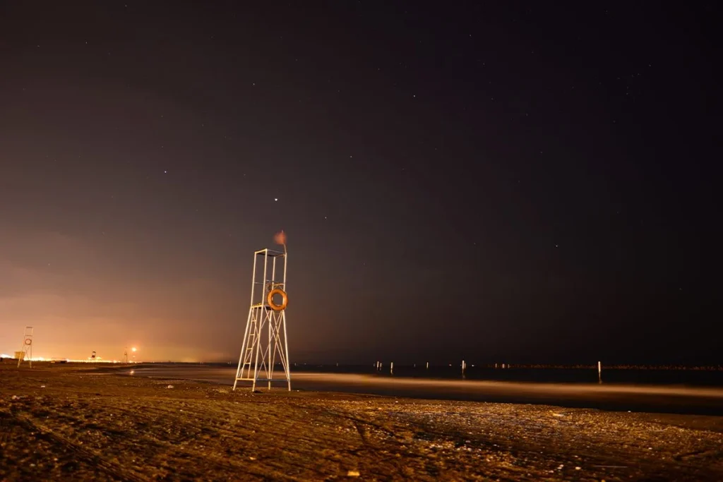 LAS ONDAS DE RADIO QUE SORPRENDIERON A LOS ASTRÓNOMOS