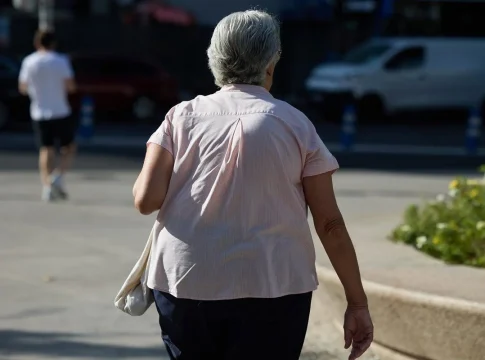 Las pensiones se tambalean mientras la subida del SMI triplica el número de trabajadores con salarios bajos Las pensiones se tambalean mientras la subida del SMI triplica el número de trabajadores con salarios bajos