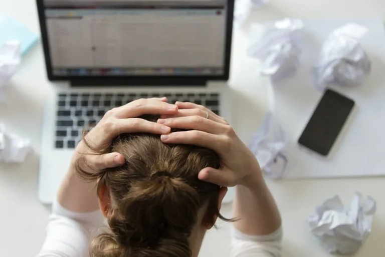 Madres al límite: Las consecuencias de la falta de conciliación, una 
