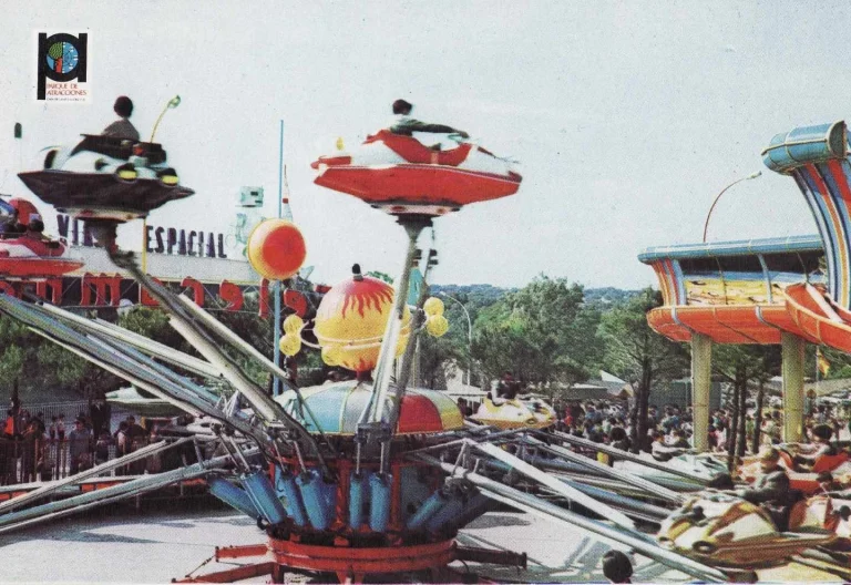 El día que el Parque de Atracciones nos dio miedo de verdad: la historia de 'El Viejo Caserón' que traumatizó a una generación de madrileños